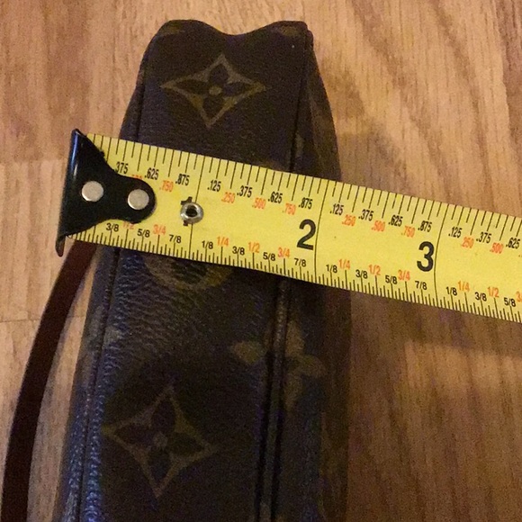 Louis Vuitton monogram pochette - Picture 12 of 12